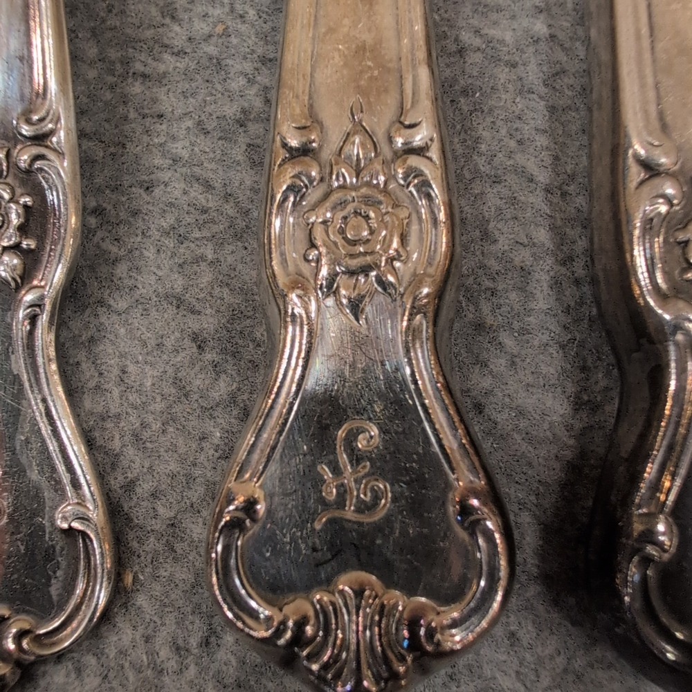 Old Company Plate‎ Signature Rose Silverplate Flatware Set 13pc Monogrammed F - Picture 2 of 8